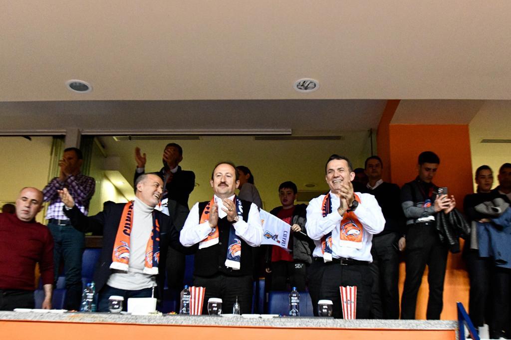 ÇUKUROVA BASKETBOL KULÜBÜ EUROLEAGUE WOMEN’DA FİNAL FOUR’A KATILMA BAŞARISINI ELDE ETTİ
