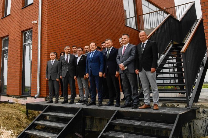 VALİ ALİ HAMZA PEHLİVAN, MERSİN AGROPARK TARIM VE GIDA İHTİSAS TEKNOLOJİ GELİŞTİRME BÖLGESİNİ ZİYARET ETTİ, TOPLANTI GERÇEKLEŞTİRİLDİ