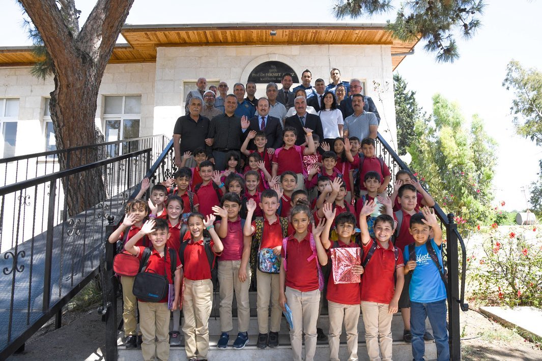 VALİ ALİ HAMZA PEHLİVAN, YUKARI BURHAN PROF. DR. HİKMET AKKIZ İLKOKULU’NU ZİYARET ETTİ